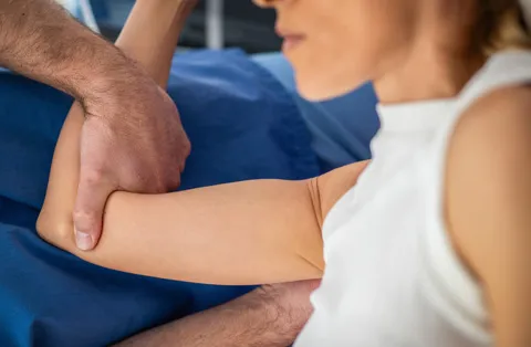 Syndrome de compression nerveuse : qu’est-ce que c’est et comment vous affecte-t-il ?